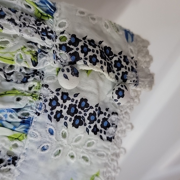 FREE PEOPLE NWOT BLOSSOM EYELET CROP TOP SZ LARGE - Picture 10 of 13